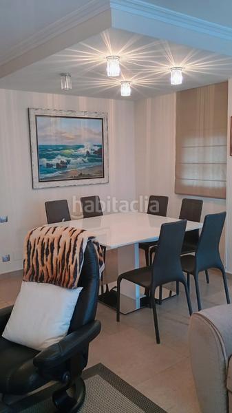 Foto 25b7ef8c-b5c2-49de-b1ab-f2da8b755c9d. Chalet en travesía los derechos humanos 9 chalet adosado en esquina,en la zona del puntal en Laredo