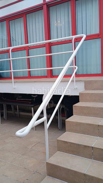 Foto 2928dd1a-b3d6-4d2a-97d9-e7b059f2e7d9. Chalet en travesía los derechos humanos 9 chalet adosado en esquina,en la zona del puntal en Laredo