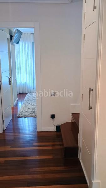 Foto 859adcec-f6a0-4cce-8c72-0b55a32342d0. Chalet en travesía los derechos humanos 9 chalet adosado en esquina,en la zona del puntal en Laredo