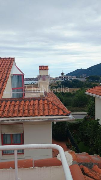 Foto ed99c579-3da0-437e-9fe6-6e690dabc94f. Chalet en travesía los derechos humanos 9 chalet adosado en esquina,en la zona del puntal en Laredo