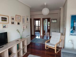 Pis a Calle san miguel 5. Atico de 2 habitaciones en limpias,proximo al paseo de la ría