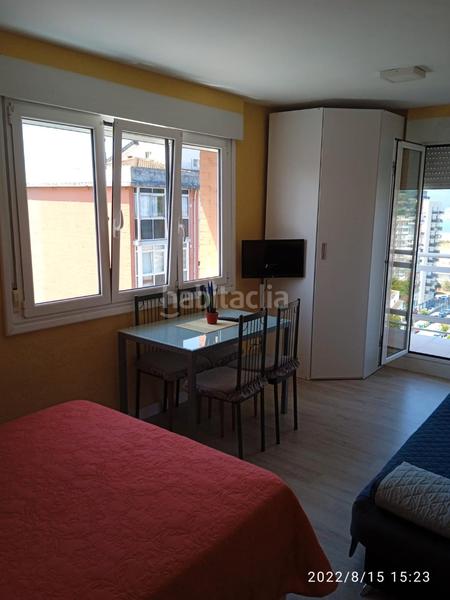 Foto 12d0d19a-7beb-4829-9ec4-97c15002b656. Pis a avenida de francia 6 a Zona Playa Laredo