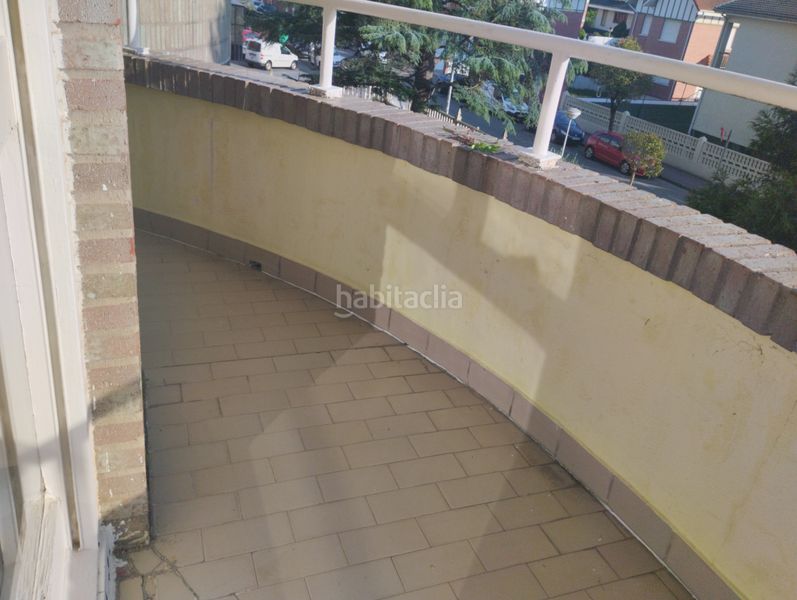 Foto 95d45e69-c9b9-407f-a4ce-b675247216dd. Piso en avenida de francia 6 espectacular vivienda de 3 habitaciones en zona de playa en Laredo