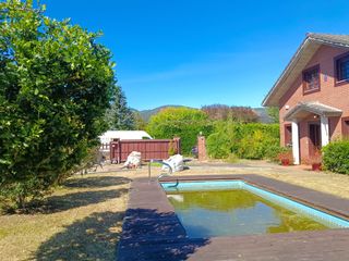 Chalet  Barrio el puente 1. Chalet bifamiliar en guriezo, a tan sólo 5 min de castro urdiale