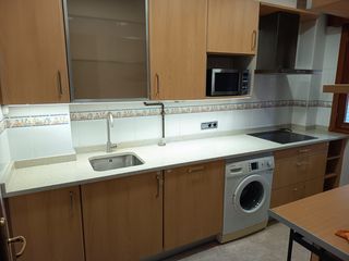 Appartamento in Barrio la somadilla 1009. Coqueto dúplex de 2 habitaciones en badames, a tan sólo 10 min p