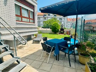 Piso  Calle victoria 5i. Coqueto bajo con  amplio jardín de 150 m en zona de trengandin e