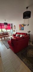 Etagenwohnung  Avenida san miguel 7a. Piso de 3 habitaciones en el centro de meruelo, para entrar a vi