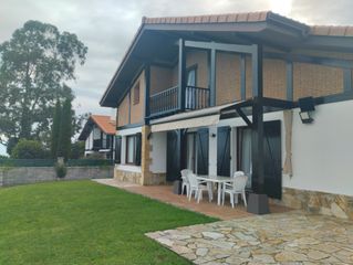 Chalet en Calle san pedro 41a. Chalet individual en seña, urbanizacion con piscina. preciosas v