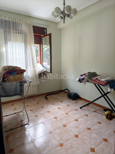 Foto 1e2022a9-ba1f-4be5-ab2f-3024322b22c9. Casa pareada en calle real 5 en Argoños