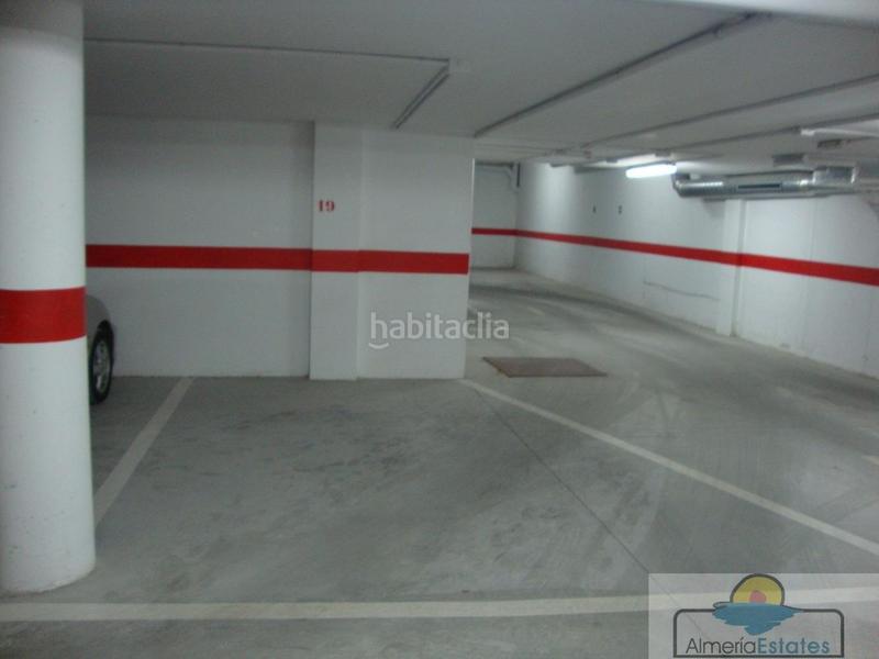 Foto 45b21e29-6266-487c-bfad-f2db9d5710f1. Aparcament cotxe a Albox