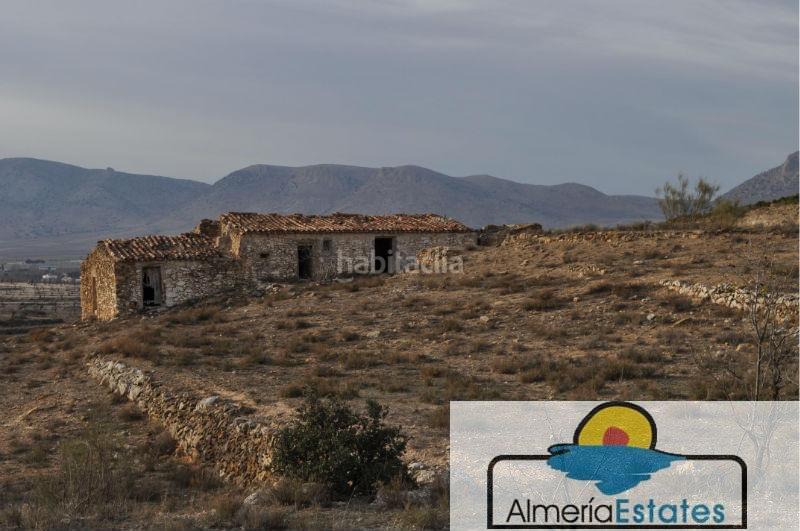 Foto 2d1e6117-a700-4a76-8ce9-e769d7fe586e. Chalet villa en Chirivel