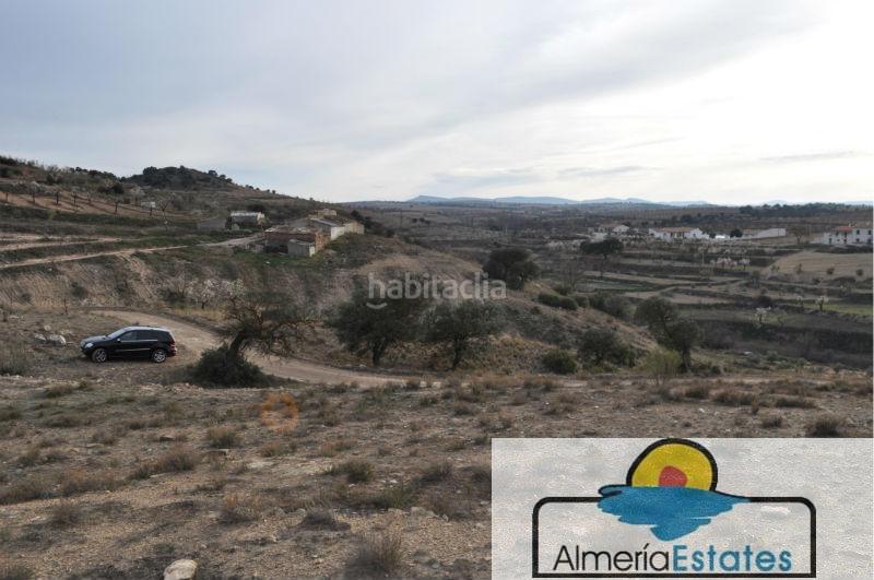 Foto 75fb38ff-d026-4365-91b4-ade28a569e8c. Chalet villa en Chirivel