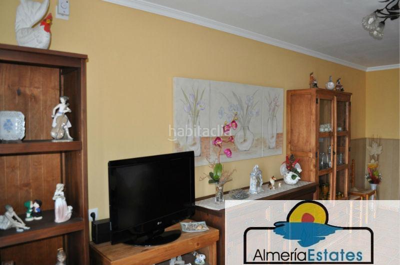 Foto 90eb7fc4-3331-49f5-9e93-07cbb72ce98a. Casa a Zurgena