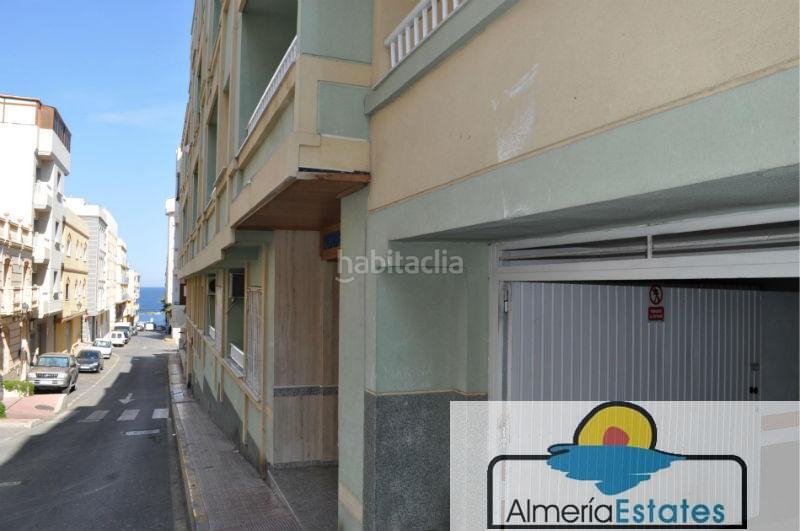 Foto 4ed8c2f4-e08e-479e-89c8-d0193c0c412f. Aparcament cotxe a playa de Garrucha Garrucha