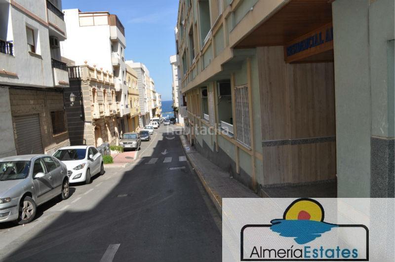 Foto 4f8d9b72-4a64-4056-b83d-6c359c451f60. Aparcament cotxe a playa de Garrucha Garrucha
