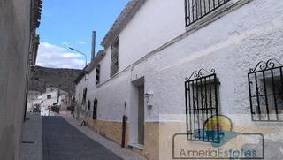 Haus in Oria. Oriacasa