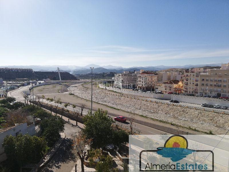 Foto 63cbbec8-c9b2-4f99-a69b-04e0691267b1. Pis a Albox