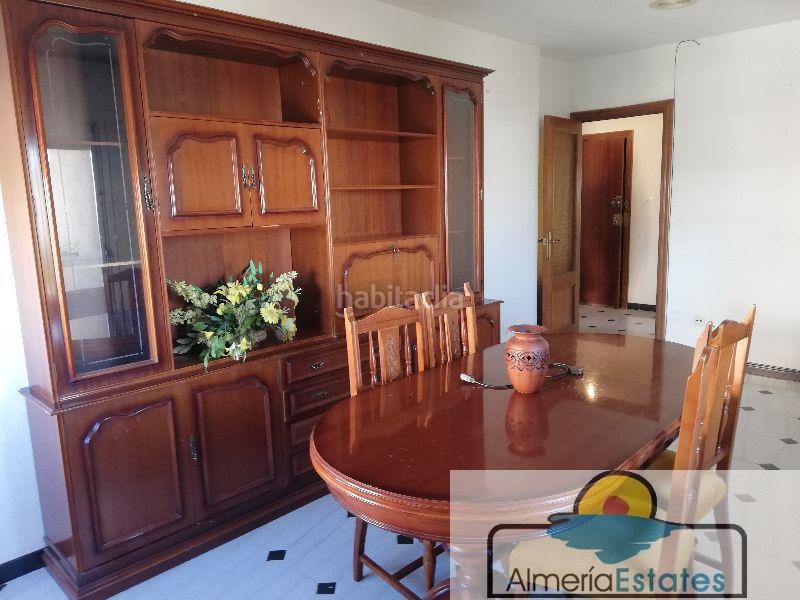 Foto b70f4798-9f48-4f0e-b730-091e712b2ff5. Pis a Albox