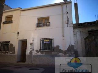 Casa a Somontín. Somontíncasa