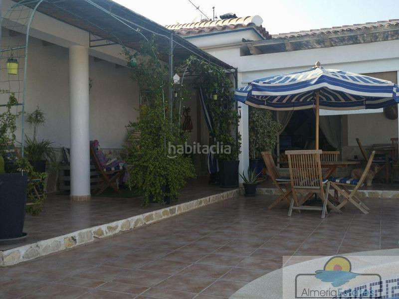 Foto c76ce2bb-2f06-4125-8753-e7b95ee1d2fd. Chalet villa en Zurgena