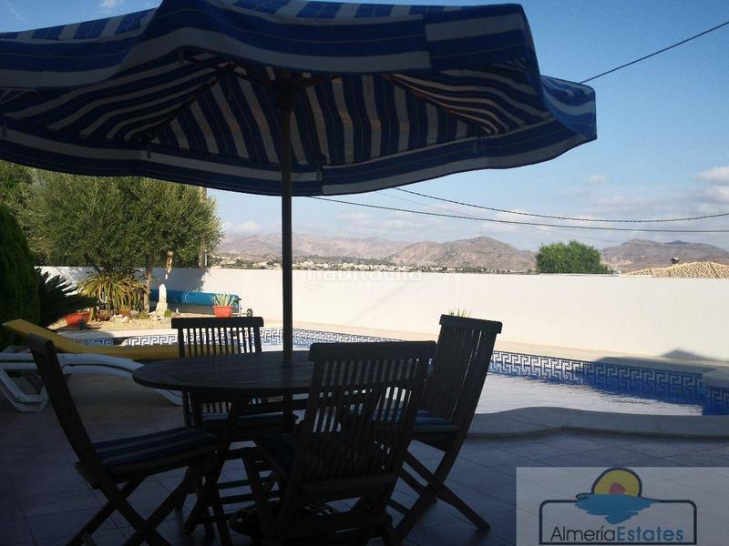 Foto e6eeb5a4-a684-4b95-a812-8d260d3fde4f. Chalet villa en Zurgena