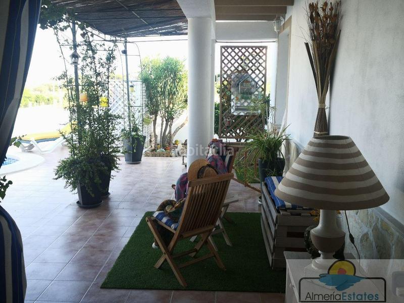 Foto facd8fe6-bf56-4d1d-833d-45ee6b132f85. Chalet villa en Zurgena