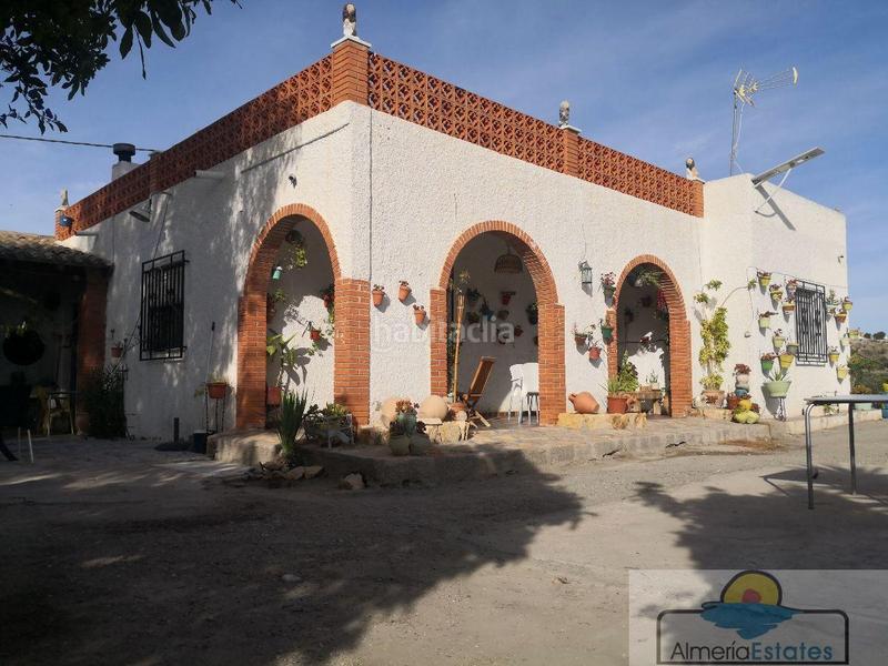 Foto 027839ee-cf0e-487c-835d-b54b4548eb26. Chalet dans Albox