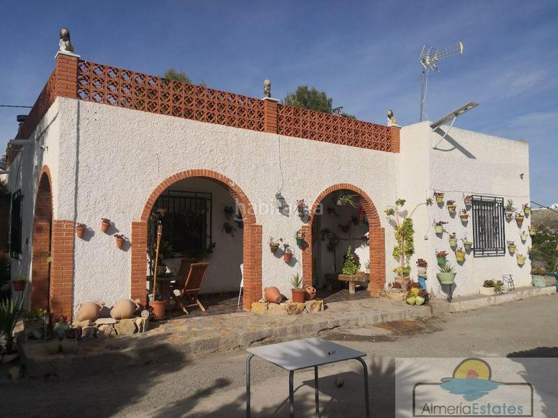 Foto c3712b66-b02d-4876-81f4-c6782f771063. Chalet dans Albox