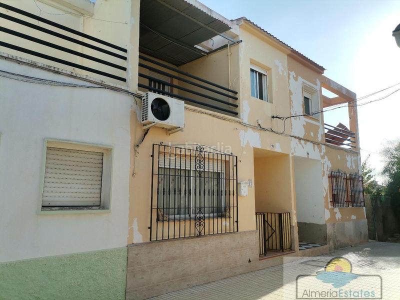 Foto 1f4f27c9-00ec-4362-b65c-b5aec374c479. Casa  en Zurgena