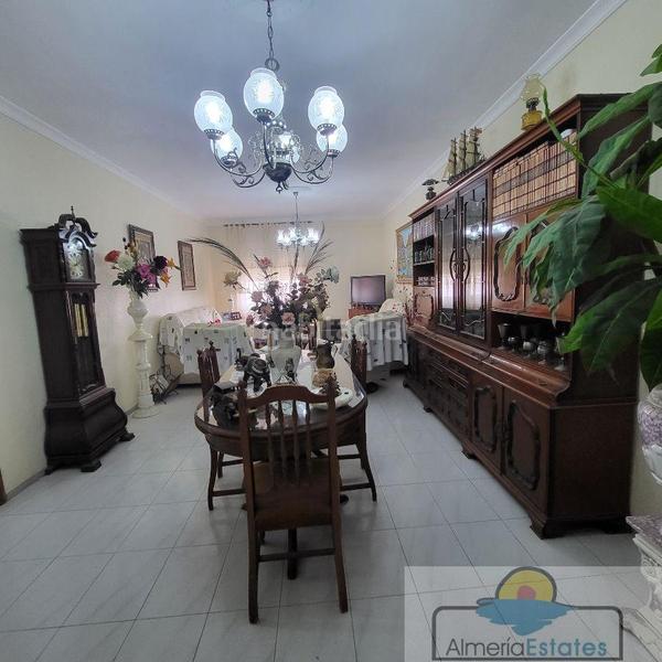 Foto fe3c350d-cb9b-4aae-a3f0-871a537a6ff1. Pis a Albox