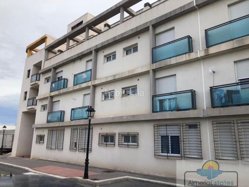 Foto 17eb83df-cee1-4888-8839-5e7e0d4176e6. Pis amb aparcament a Fines