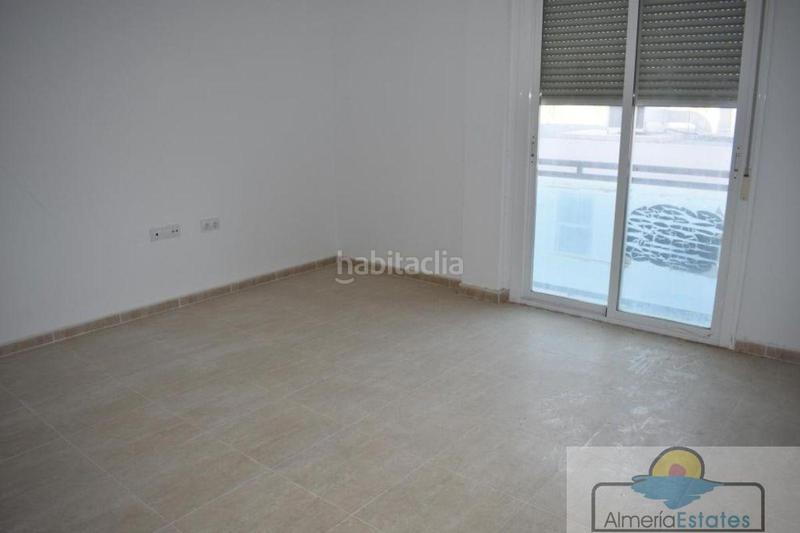 Foto 69306913-3069-4e5a-be0f-f553d053ee5a. Pis amb aparcament a Fines