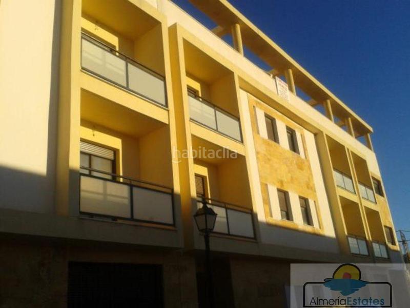 Foto b54461cc-587a-4b54-b525-bc85e9111972. Pis amb aparcament a Fines