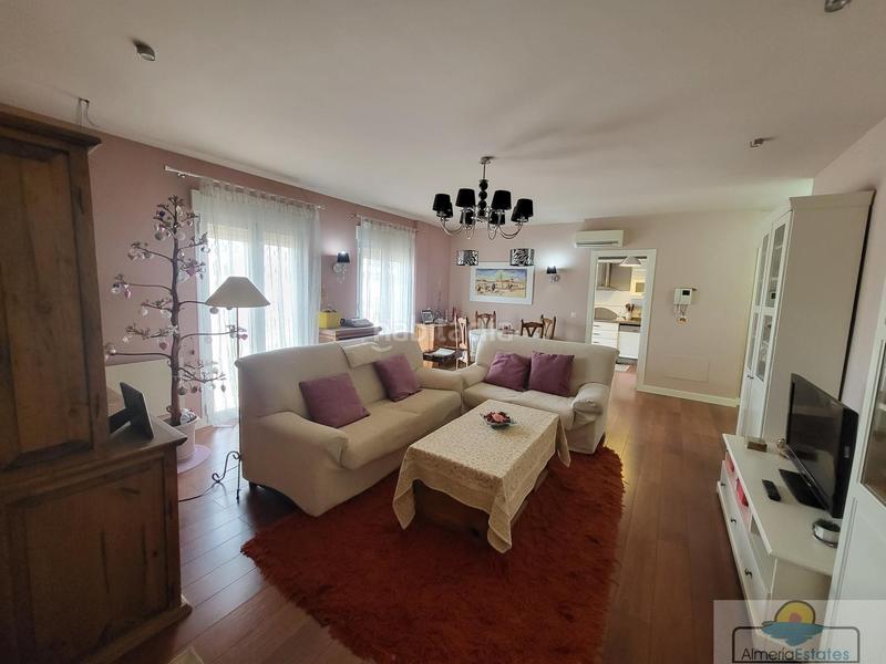 Foto 3a7b4ca4-c7ca-4182-b636-343d58cc65a5. Pis a Albox