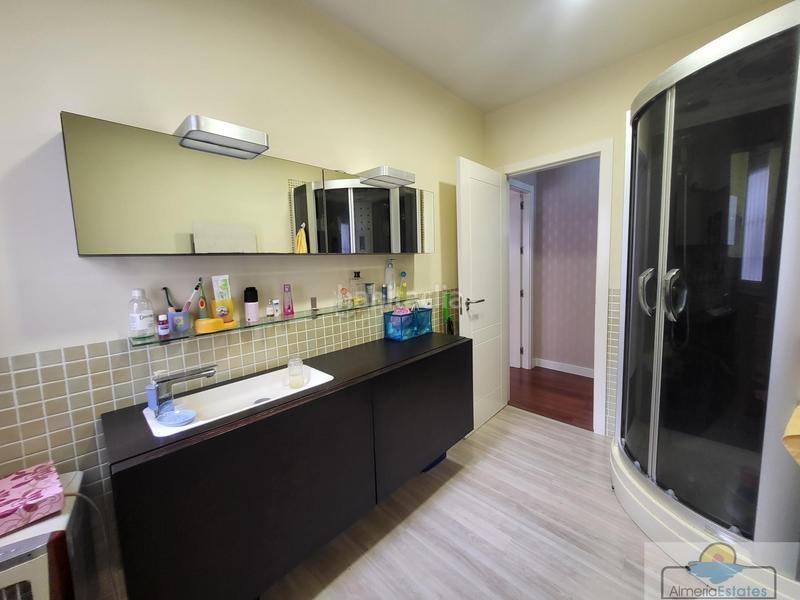 Foto f2b22b33-2b07-4bda-92c5-abfe181a7e1d. Pis a Albox