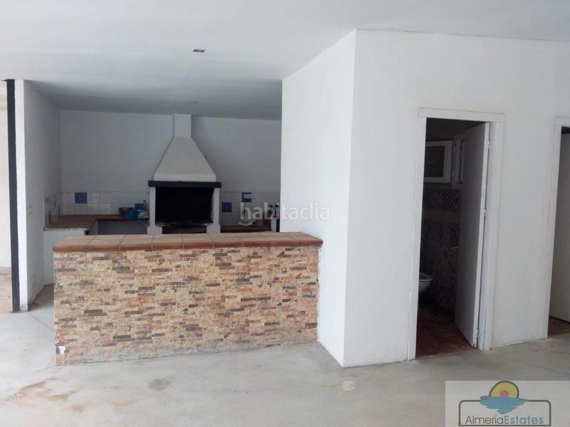 Foto 1e22cfc5-5c6c-46a0-b2a6-1c4825c5ea13. Xalet amb piscina a Tíjola