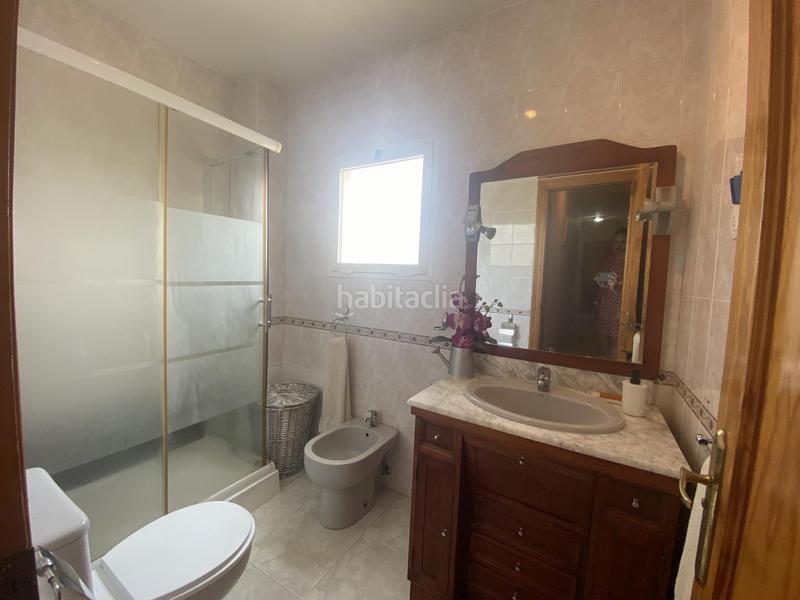 Foto effb1f98-4b3a-450b-a4db-e3d8fc71ae9e. Pis a Albox