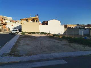 Terreny residencial a Fines. Finesterreno