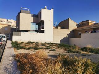 Terreny residencial a Fines. Finesterreno