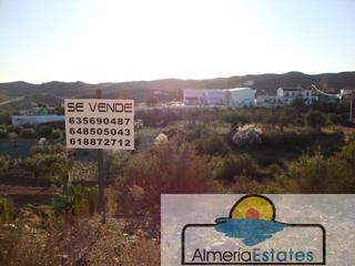 Residential Plot in Taberno. Pueblo con todos los servicios mínimos y muy tranquilo para vivi