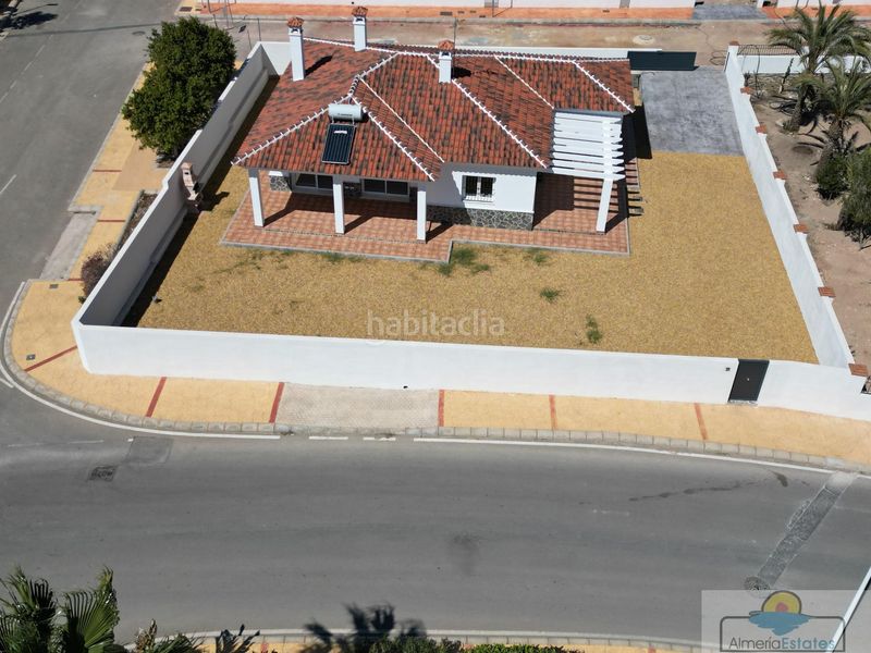 Foto 0214020b-74c1-4351-8118-77bbbf5fdfb1. Lloguer xalet a Arboleas