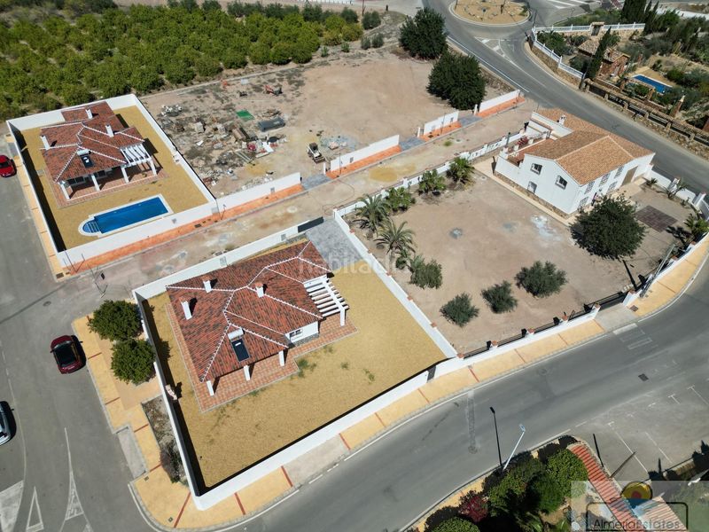 Foto 1b50f3bc-69c5-4642-9990-0482f99b2c10. Lloguer xalet a Arboleas