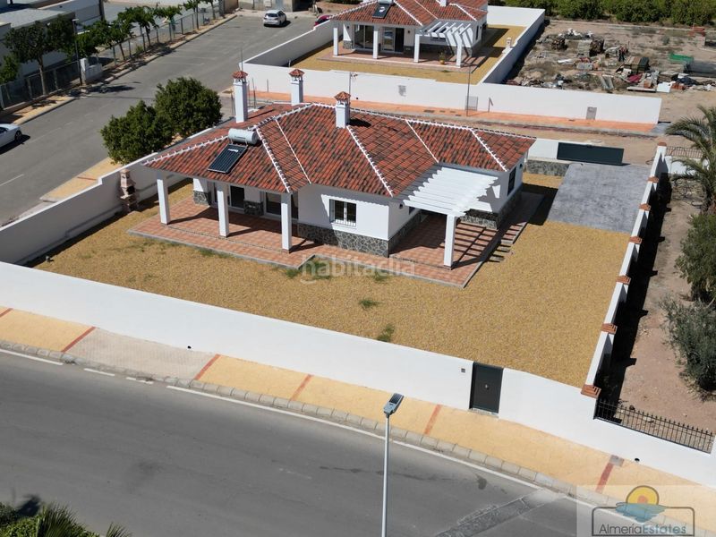 Foto db341855-e2fb-4cd1-9ab5-48ece246d8a0. Lloguer xalet a Arboleas