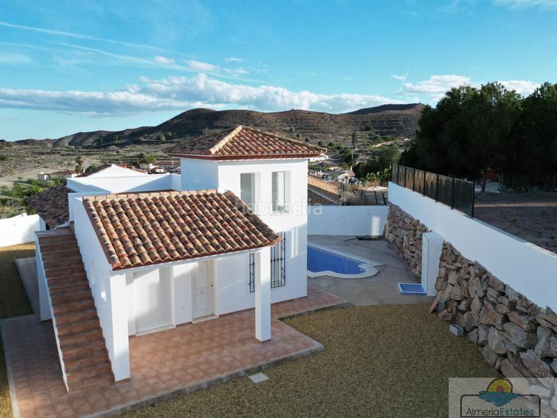 Foto 7ae4cbc2-016f-470e-ac18-f3cb62769a83. Xalet amb piscina a Arboleas