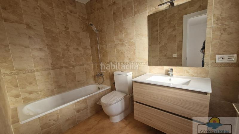 Foto a8ca90a0-77f6-4ee0-be8a-ae34e2328220. Xalet amb piscina a Arboleas