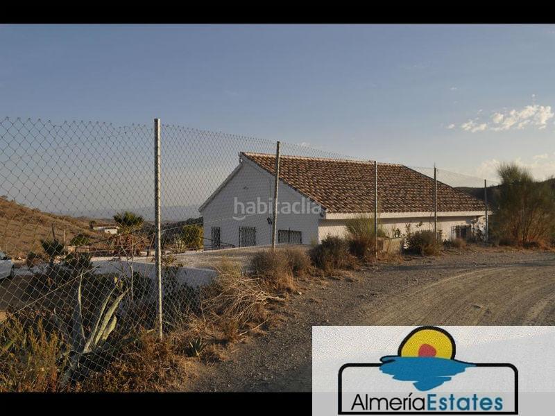 Foto 19d10c2c-a623-4ae5-9ef6-ce071cb11d1b. Chalet dans Albox