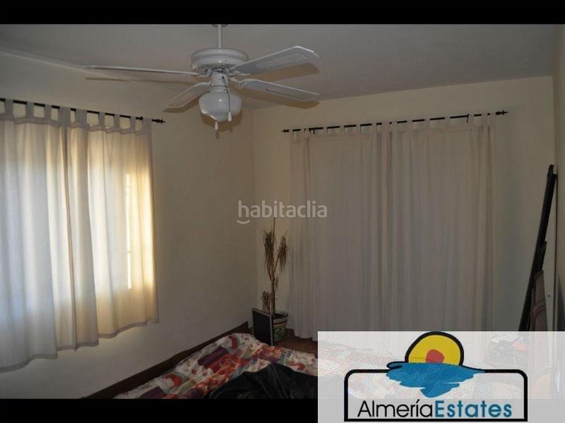 Foto 2225c683-b63c-4f0b-8e19-86a4b6429cb4. Chalet dans Albox