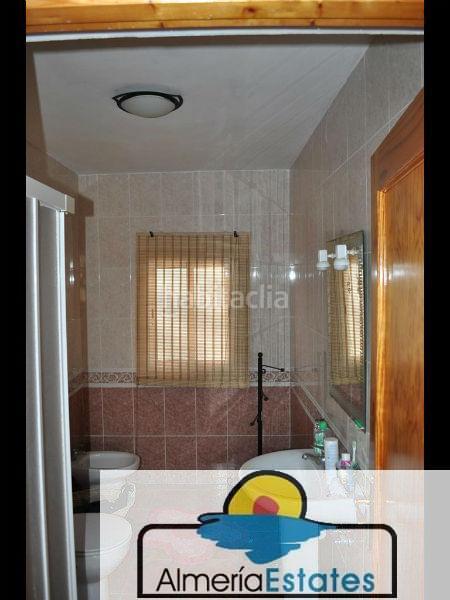 Foto 9ad25218-9f5f-415b-8d2e-51d11171ae2f. Chalet dans Albox