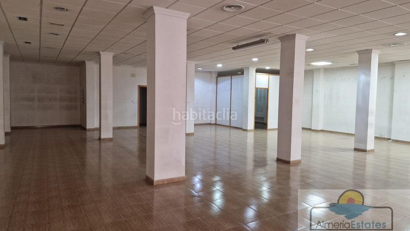 Foto 2c7edd7a-707e-48b1-9d8b-b87737ec91e4. Lloguer local comercial a Albox
