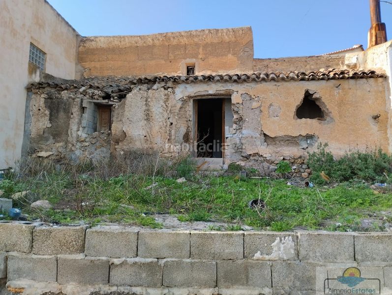 Foto e8f377cc-0e89-40e4-929f-63c4e8220b3a. Casa in Oria